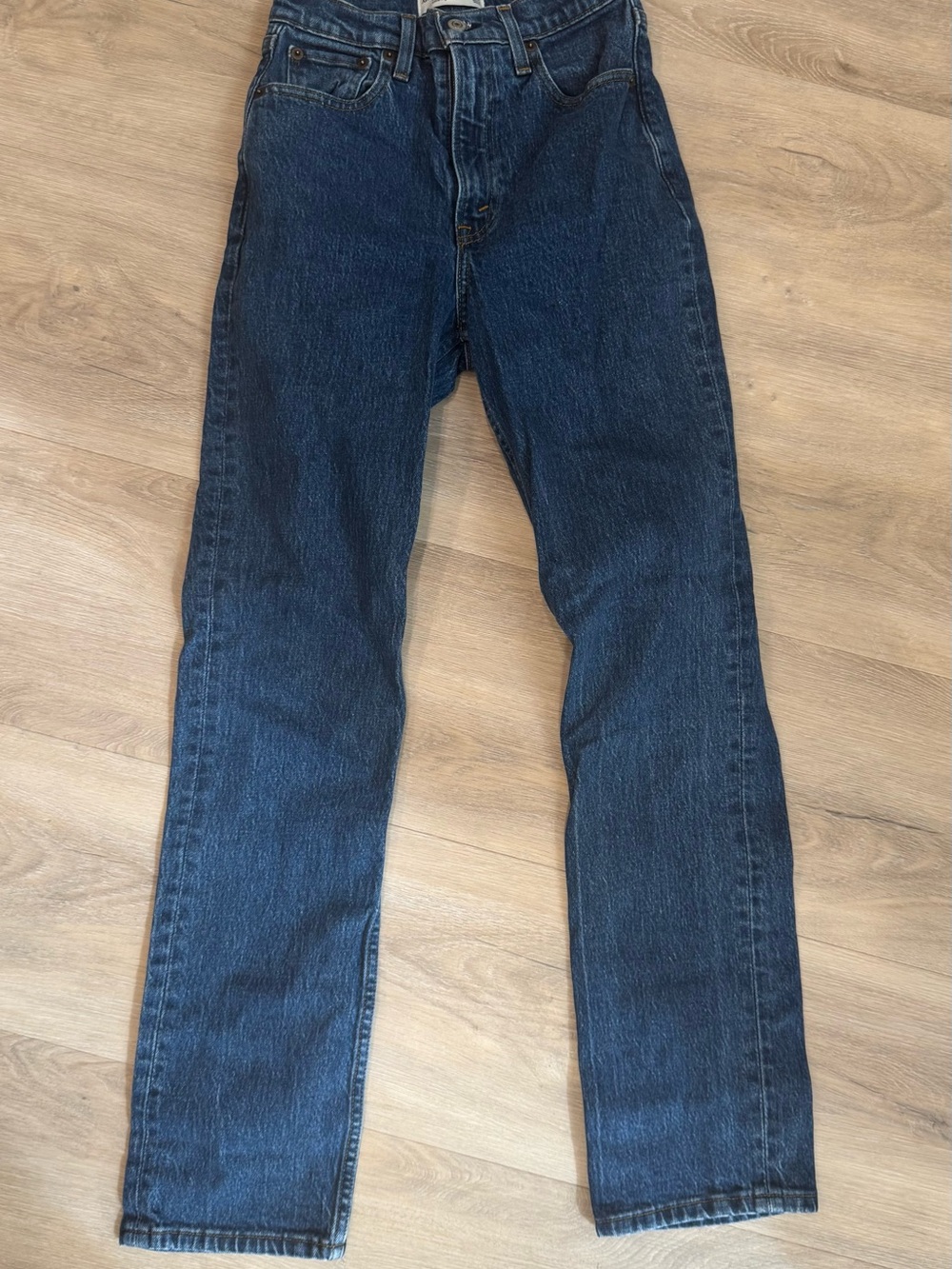 Abercrombie & Fitch 90s Women’s Straight Leg Jeans in Dark Indigo - Picture 6 of 10